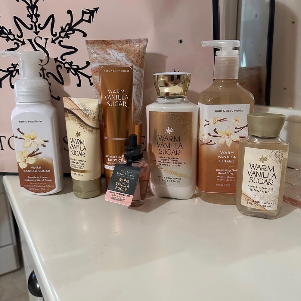 Bath & Body Works Warm Vanilla sugar set